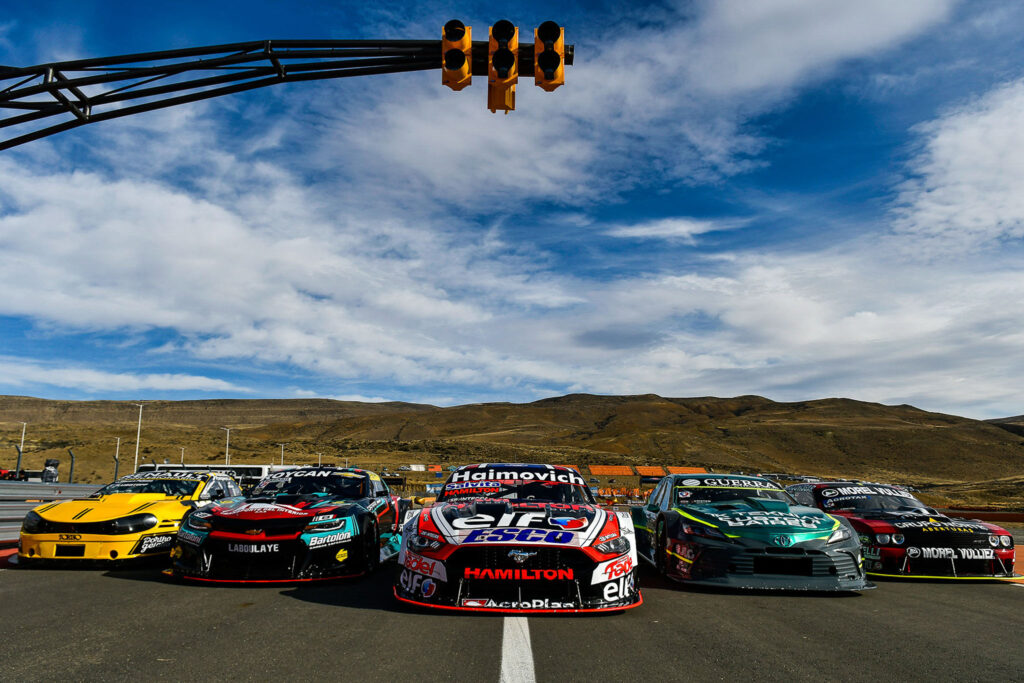 El Turismo Carretera abre el 2026 en El Calafate con ilusiones y un golpe inesperado dsc7199