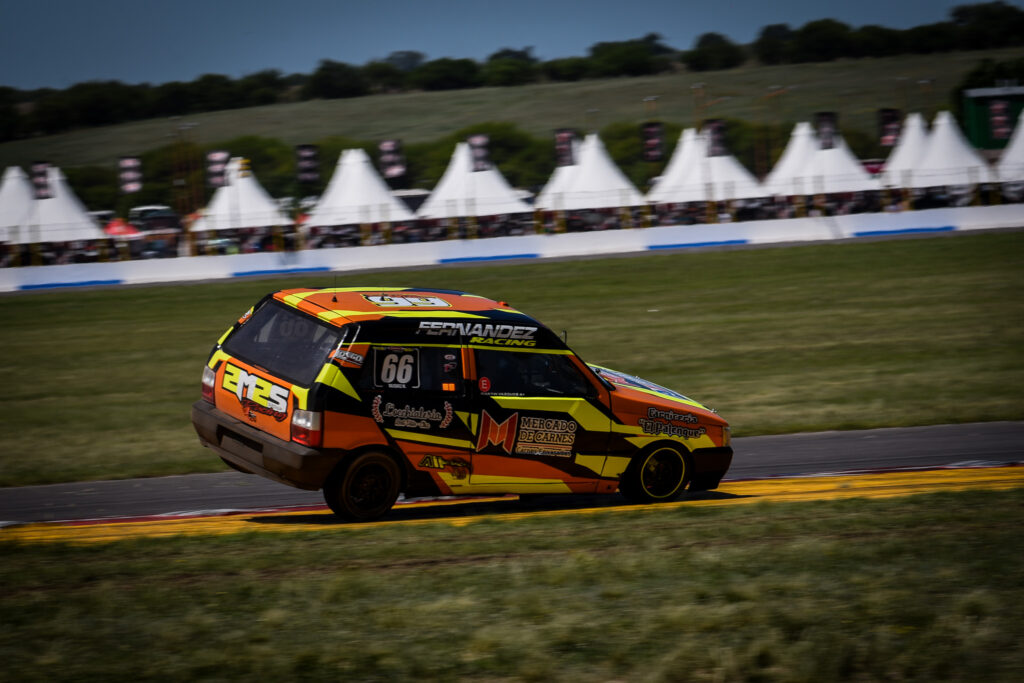 El Turismo Pista rumbo a Toay con más de 130 autos y un horizonte que no tiene fin dsc 6504